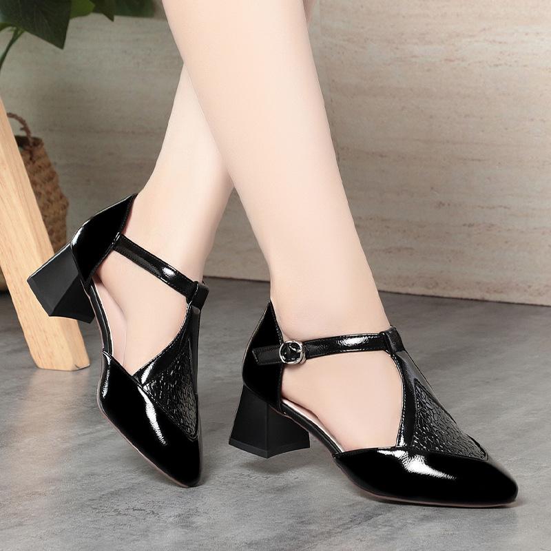 Fashion Baotou Sandals For Women In Summer 5cm Pointed Toe Woven Hollow Shallow Mouth T-Buckle Thick Heel Commuting Single Shoes Fashion