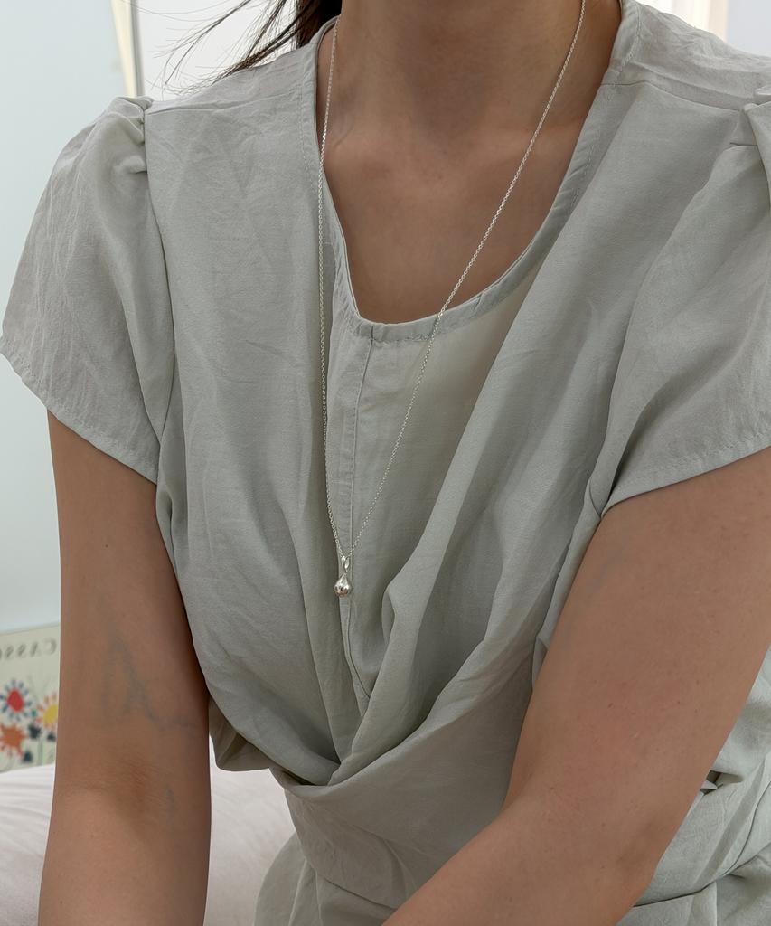 Melliv Mini Drop Necklace_Mvn74