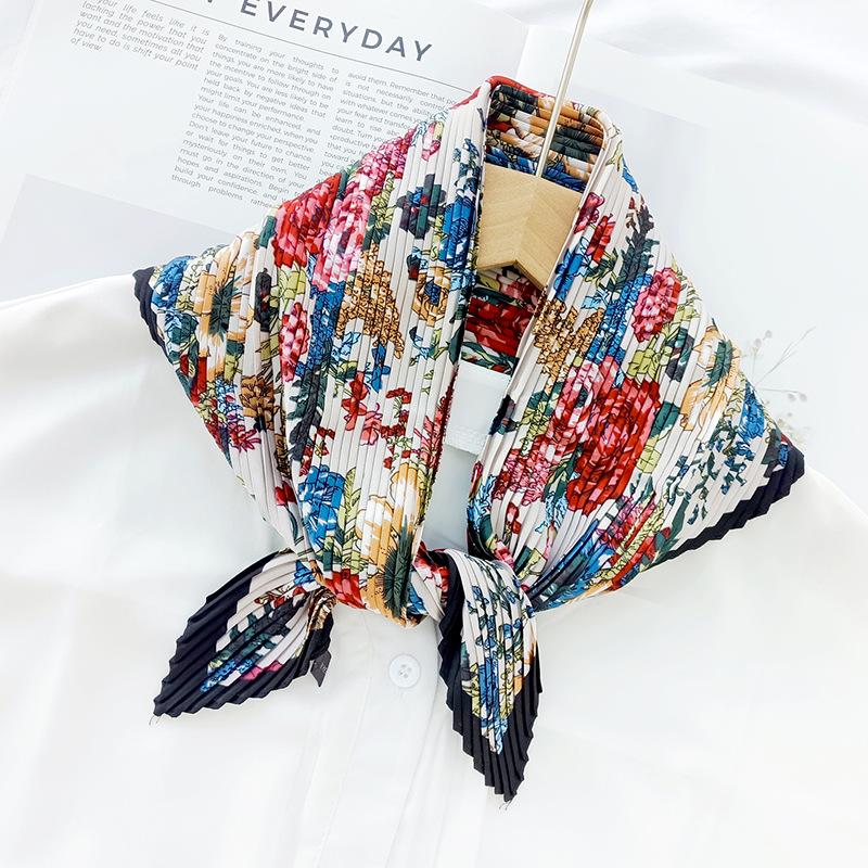 

Маленький плиссированный шелковый квадратный платок в корейском стиле для женщин - Универсальный аксессуар для шеи и волос из искусственного шелка Pleated Scarf