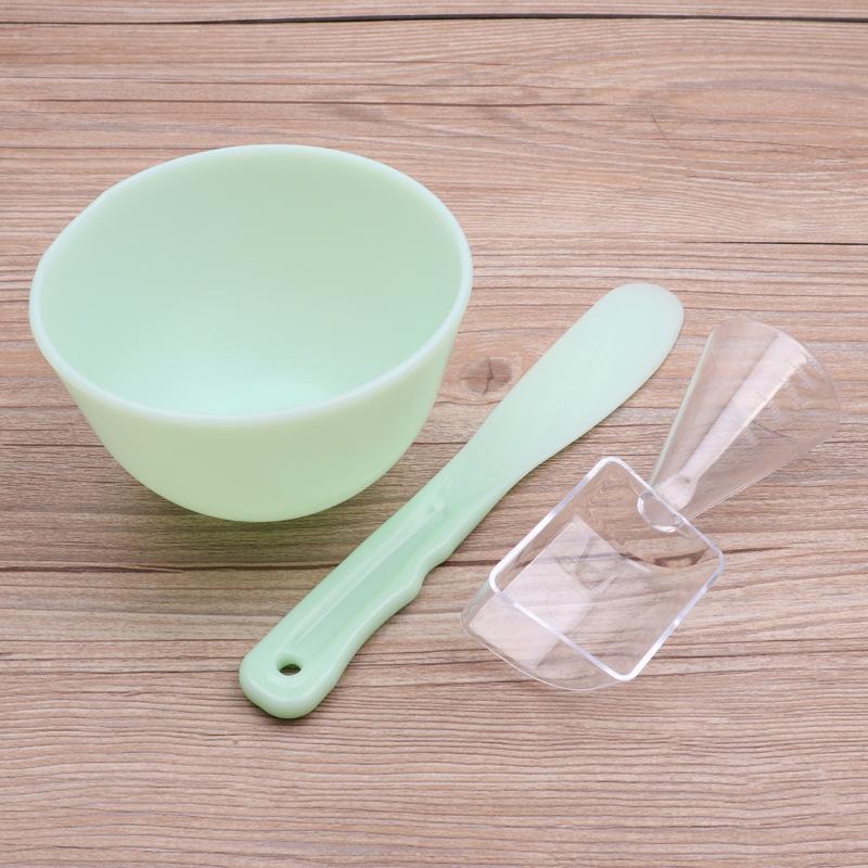 Silicone DIY Beauty Mask Kit: Bowl, Brush, Stick & Measuring Spoon