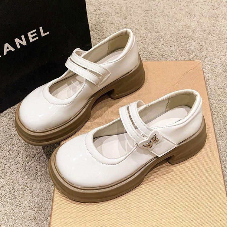 Thick-soled Mary Jane Small Leather Shoes Women's Autumn Height Increase Patent Leather Retro with Skirt Single Shoes Gentle 2025 New Versatile