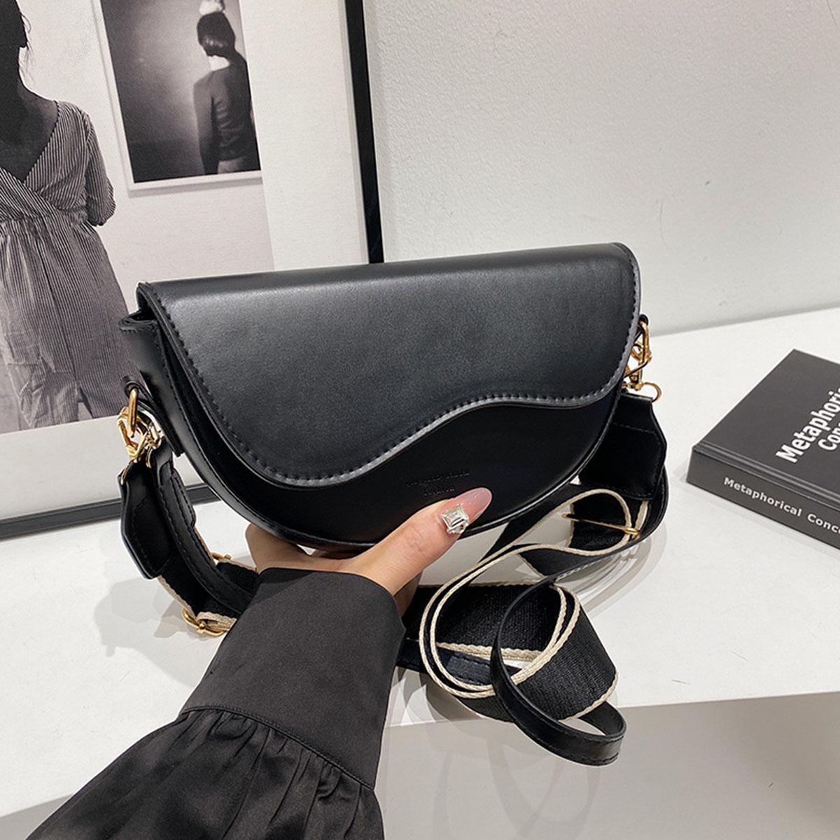 

Casual Minimalist Ladies Crossbody Saddle Bag Fashiable Underarm Bag Trendy Shoulder Bag for Women чёрный