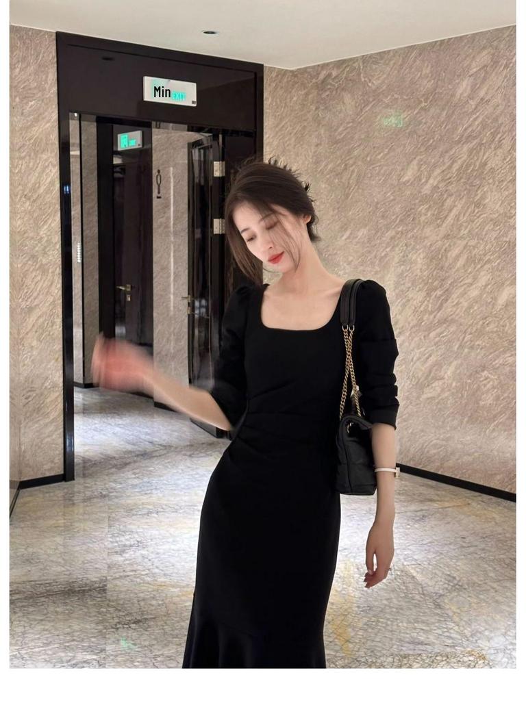 Elegant Coco Style Spring Suit Set: Women's Long Sleeve Jacket + Skirt