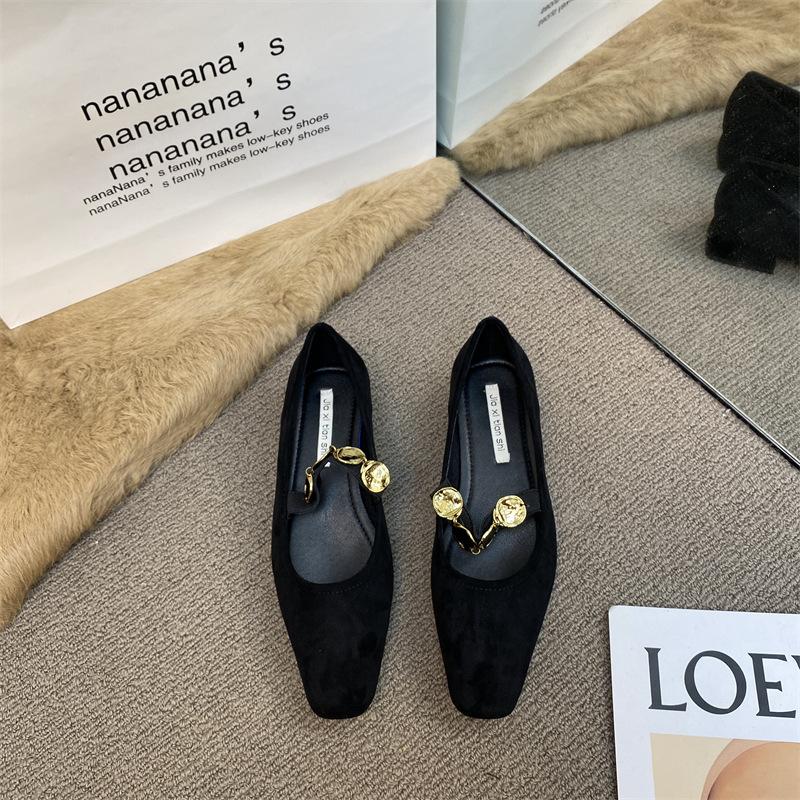 French Retro Style Gold Coin Chain with Mary Jane Shoes Women's Low Heels 2025 Autumn New Square Head Thick Heel Suede Single Shoes