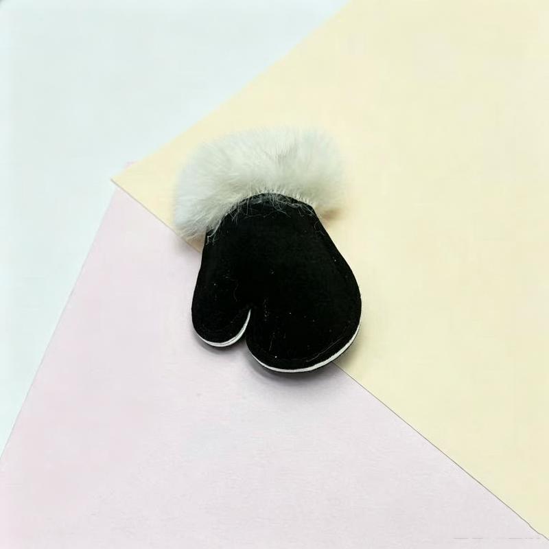 2026 New Mini Suede Plush Fur Glove Charm Keychain Unique Bag Keychain Charm Accessory Gift For Kids
