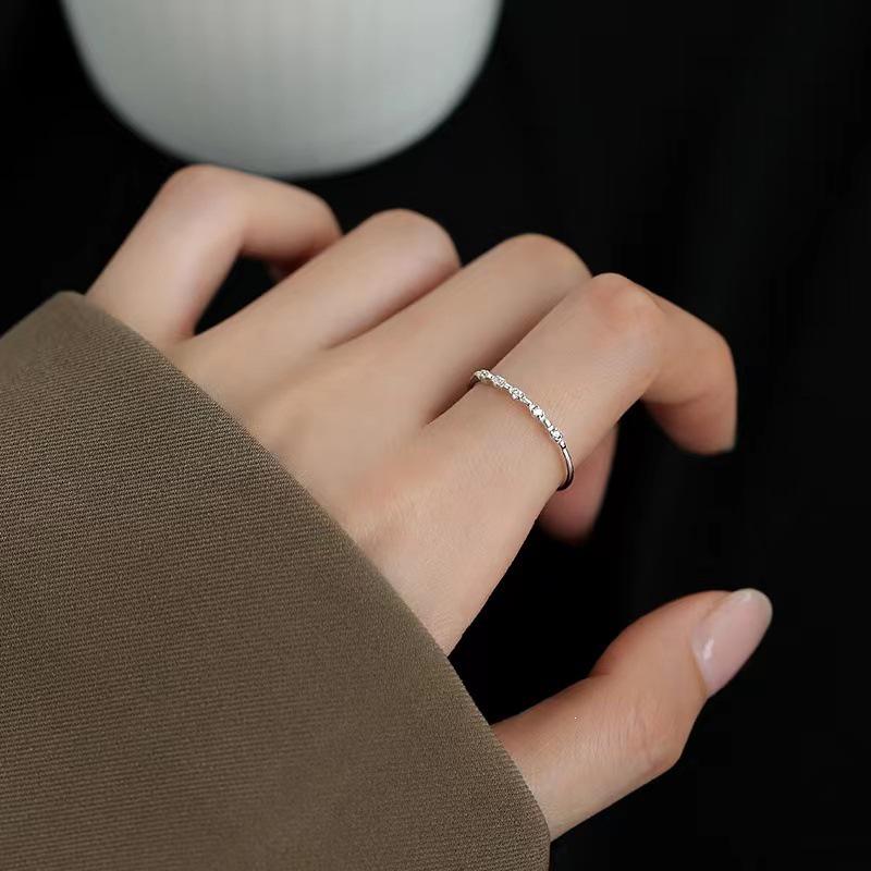 925 Sterling Silver Rhinestone Open Ring: Elegant Light Luxury Plain Band for Women’s Index or Pinky Finger.