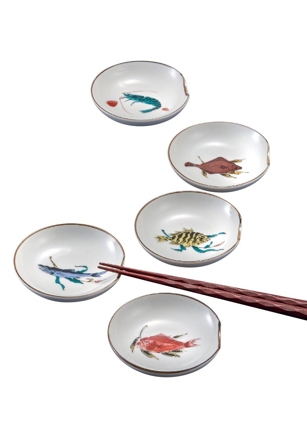 

Kutani ware chopstick rest and small plate set, fish design, K9-37
