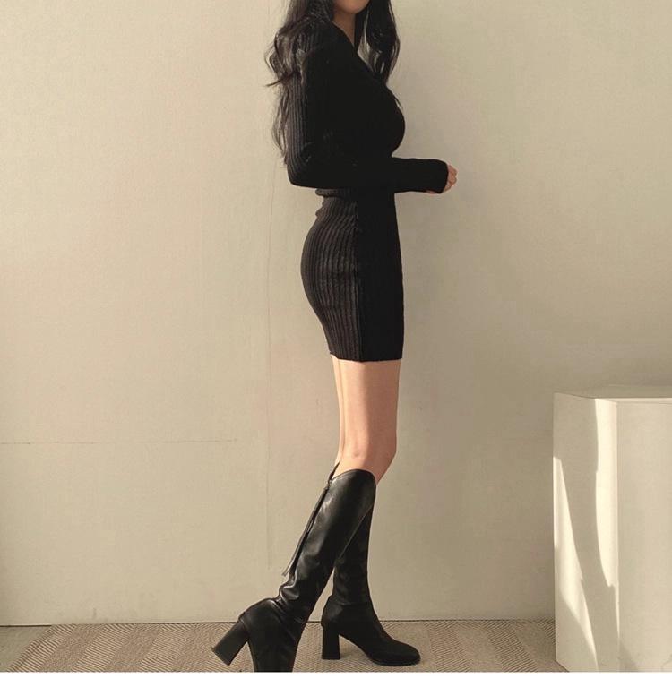 Women's Slimming V-Neck Knitted Sweater Dress - Autumn/Winter, Sexy Slim-Fit, Tight Hip-Hugging Design