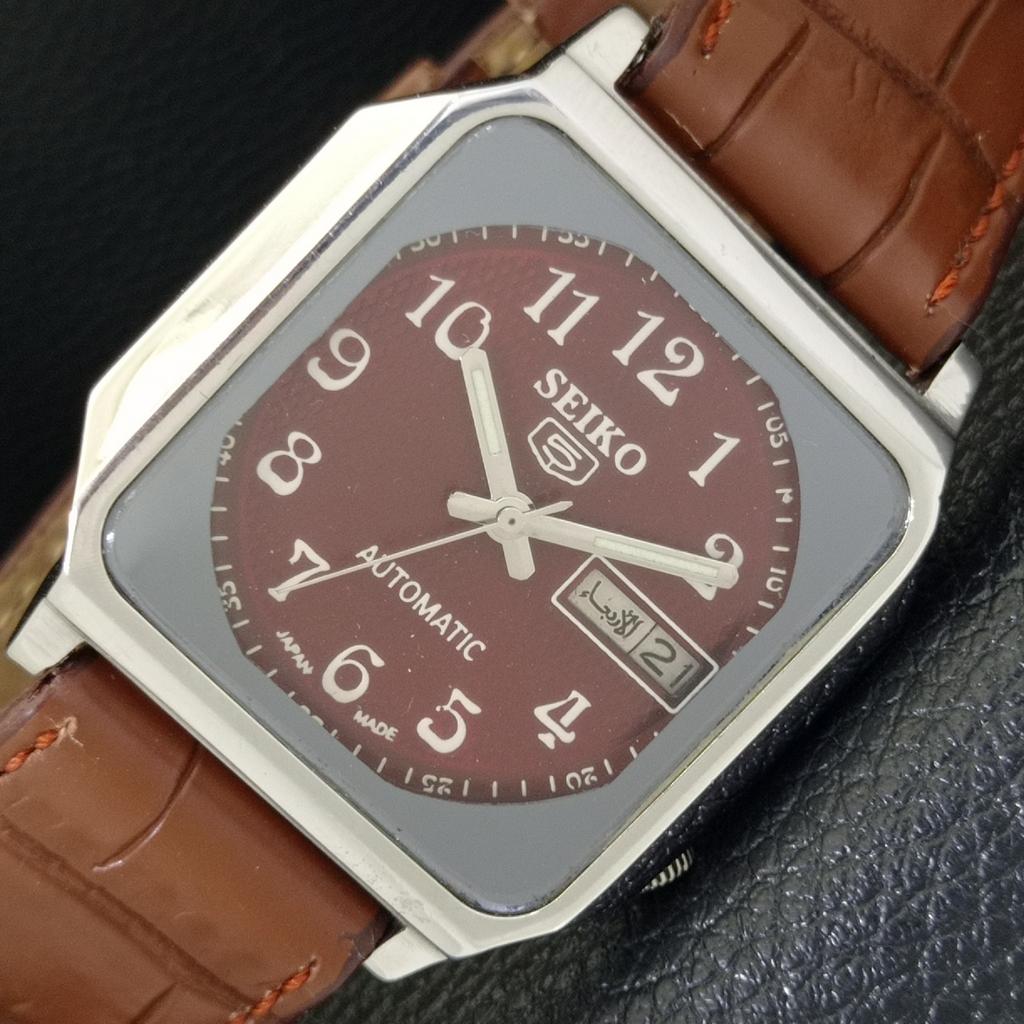 JAPAN VINTAGE SEIKO 5 AUTOMATIC 7009A MENS MAROON COLOR DIAL WATCH a702362-5 R124-a702362