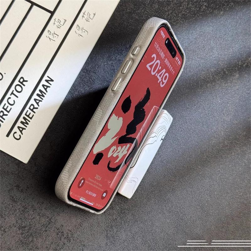 Luxusní maskovací kožený nárazuvzdorný magnetický kryt Armor pro iPhone 16 Pro 15 14 13 12 Pro Max MagSafe Wireless Charge Cover