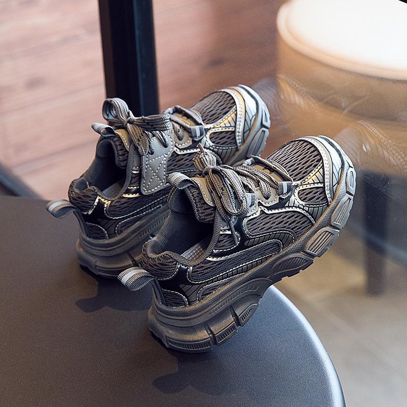 Middle and older children's spring and summer boys' sports shoes girls' dad shoes new breathable 2025 children's shoes running shoes classmates