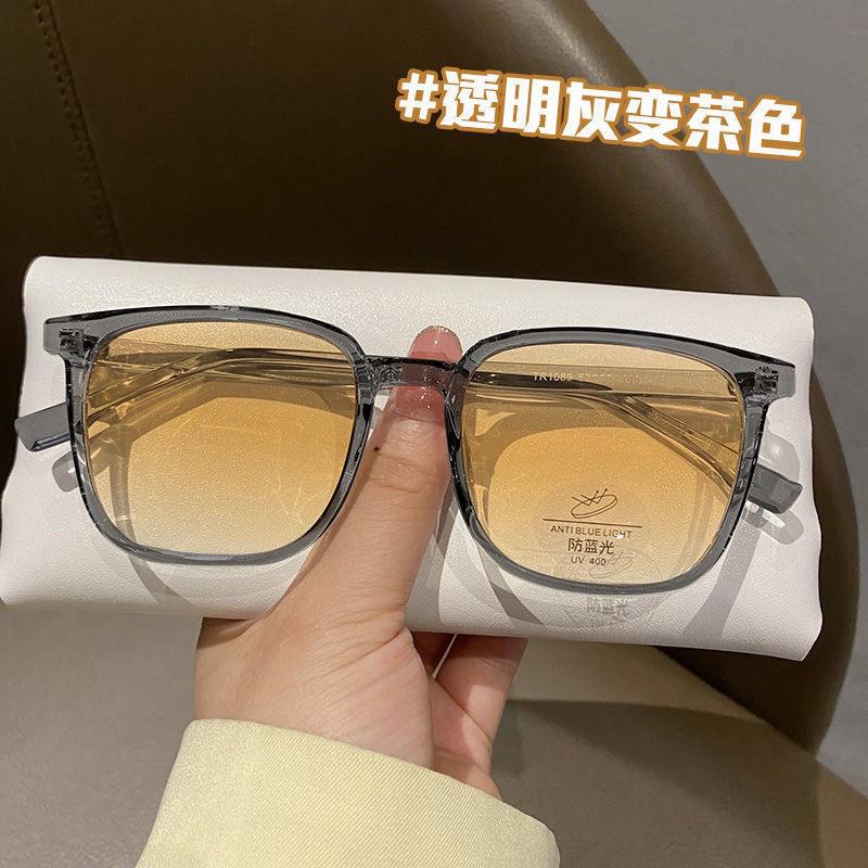 New Xiaohongshu Same Retro Box A Color-Changing Flat Glasses Fashion Trend Men'S And Women'S Anti-Blue Light Myopia Glasses