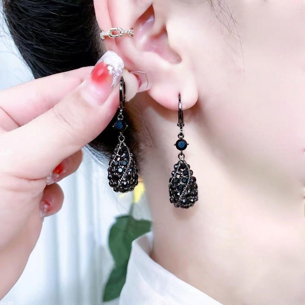 Ladies' Water Droplet Pendant Earrings, Stylish Design Ear Buckles, Simple Water Droplet Shaped Earrings For Commuting And Dating Accessories.