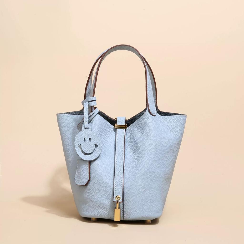 Vegetable Basket Bag, First Layer Cowhide Tote Bag, Commuter Bucket Bag, Women's Genuine Leather Bag, European and American Retro.