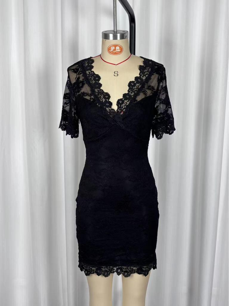 Vestido Europeo y Americano Sexy de Encaje Transparente Adelgazante con Cuello en V
