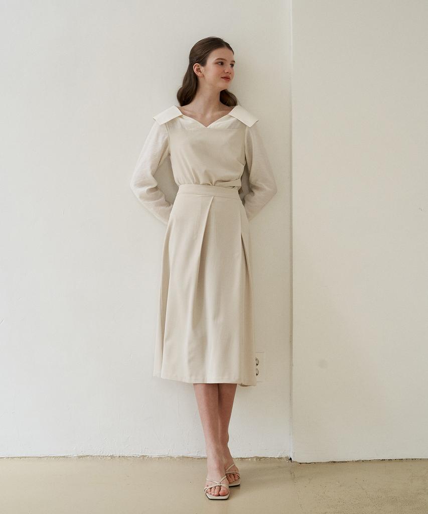 Peullobeu Classic Bloom Skirt(Be)
