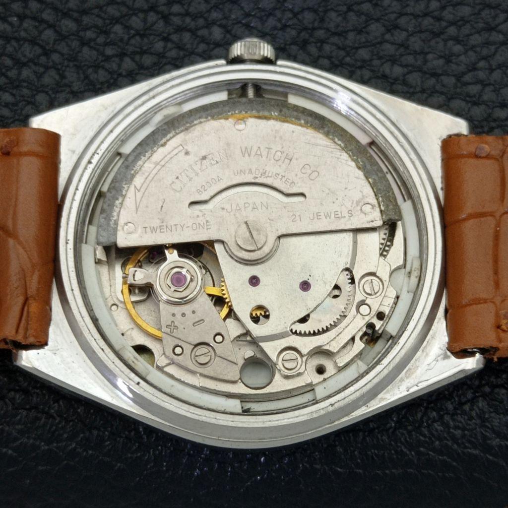 JAPAN MENS VINTAGE CITIZEN AUTOMATIC 8200 YELLOW COLOR DIAL WATCH A500249-2 R151b-a500249