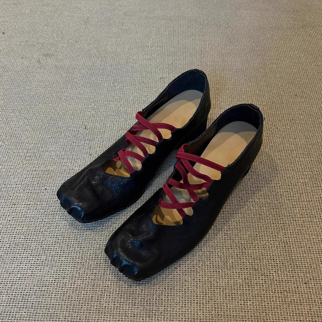 Sheepskin Version~ Retro Niche Cross-strap Single Shoe Pleated Leather Square Head Pig Nose Shallow Mouth Ballet Shoes Women