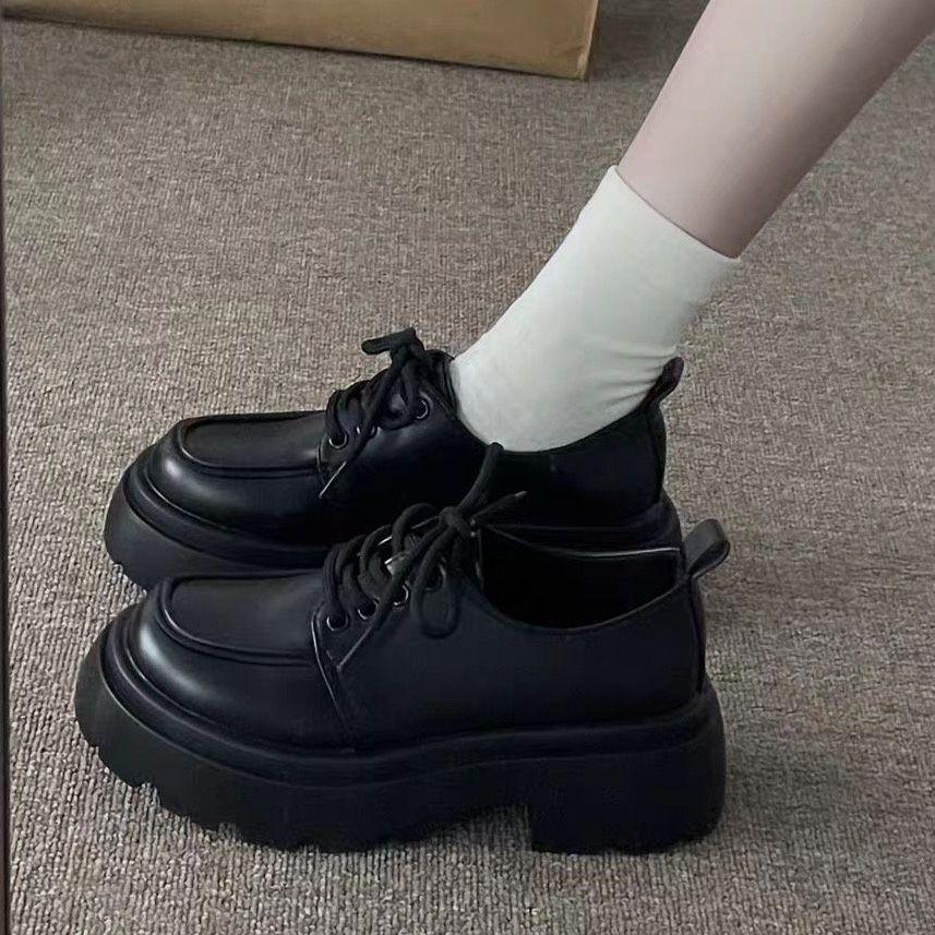 Tjock klack tjock sula svart snörning brittisk stil retro små läderskor dam koreansk version enskilda skor 2025 höst ny trend