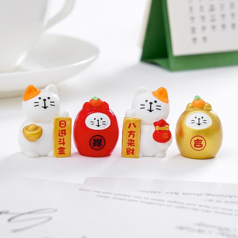 Cute Money Cat Ornaments Good Luck Fengshui Micro Landscape Home Office Desktop Decoration Miniatures Kitten Resin Crafts Gift
