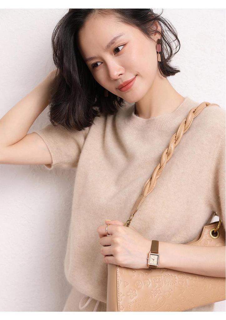 Women's Cashmere Knitwear: 2023 Autumn/Winter Loose Fit, Round Neck, Half Sleeve, Solid Color Base Layer.