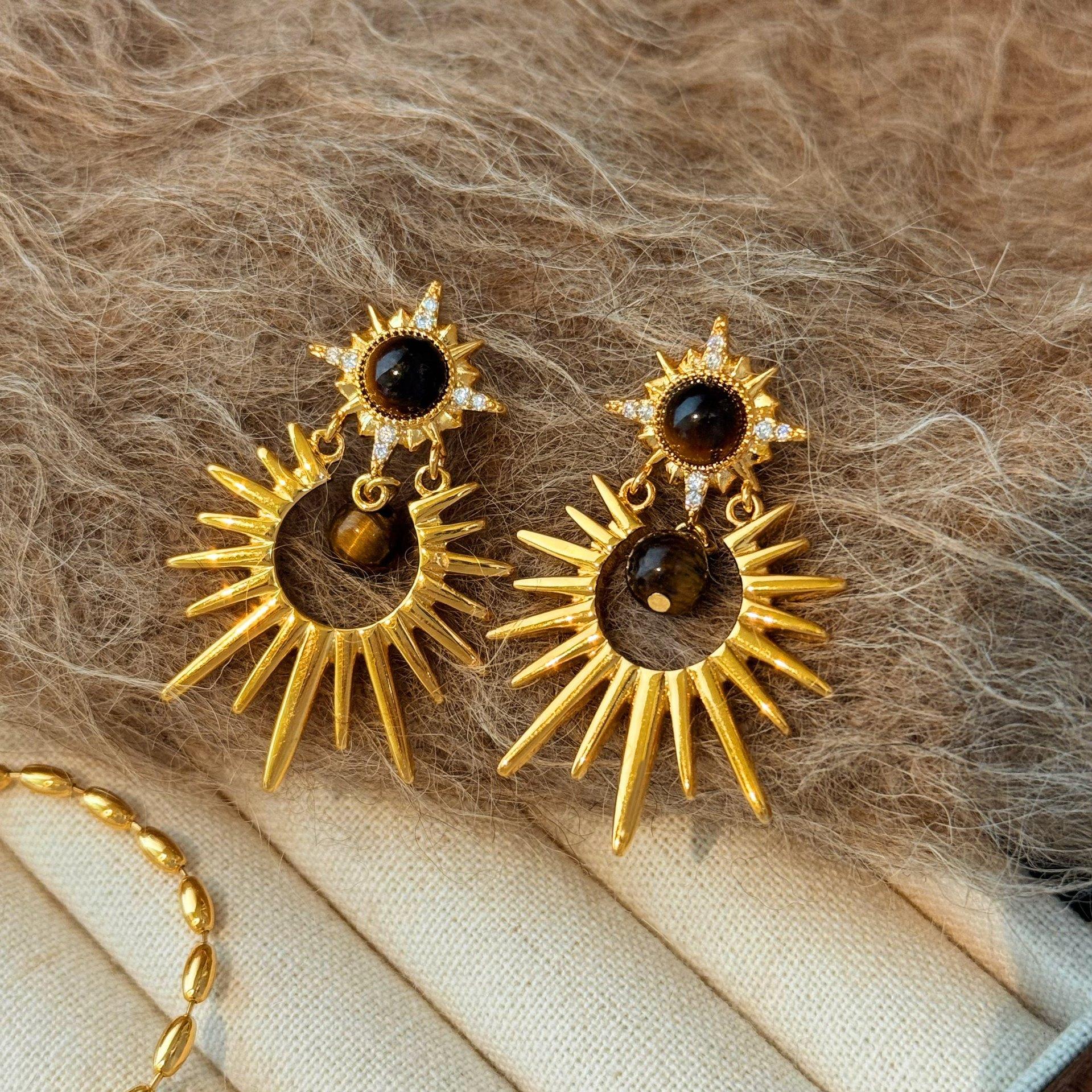 

Zircon Tiger s Eye Stone Round Mangxing Stud Earrings Maillard Earrings Light Luxury Niche Earrings Women