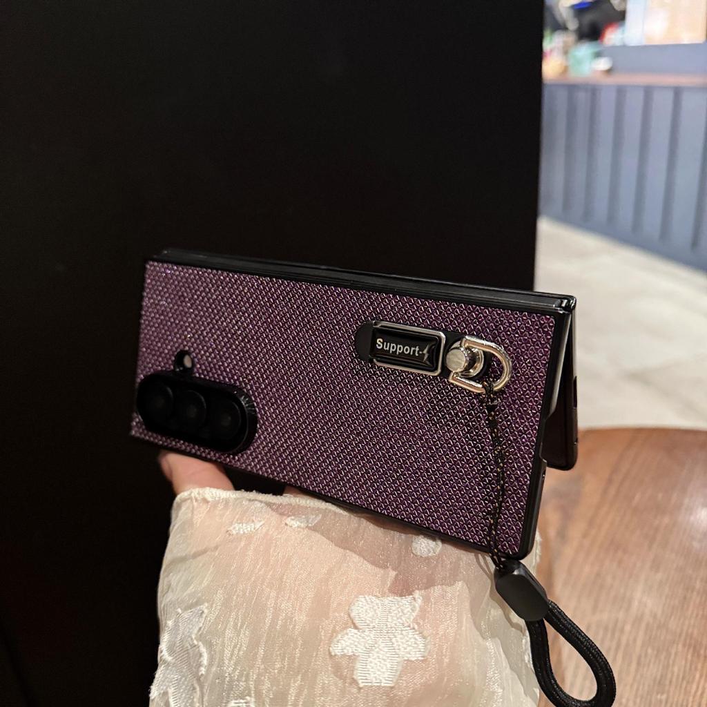 Funda con cordón de cuero brillante para Z Flip7: A Prueba de Caídas, Moderno y Protector