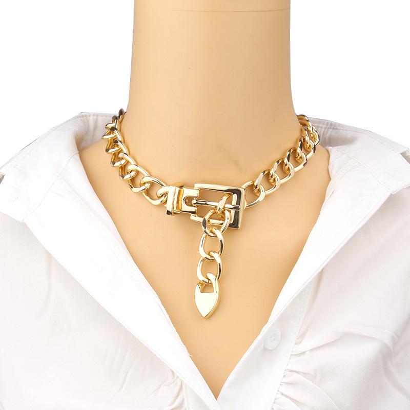 European and American jewelry personalized thick chain belt buckle collarbone necklace, hip hop trend metal geometric items