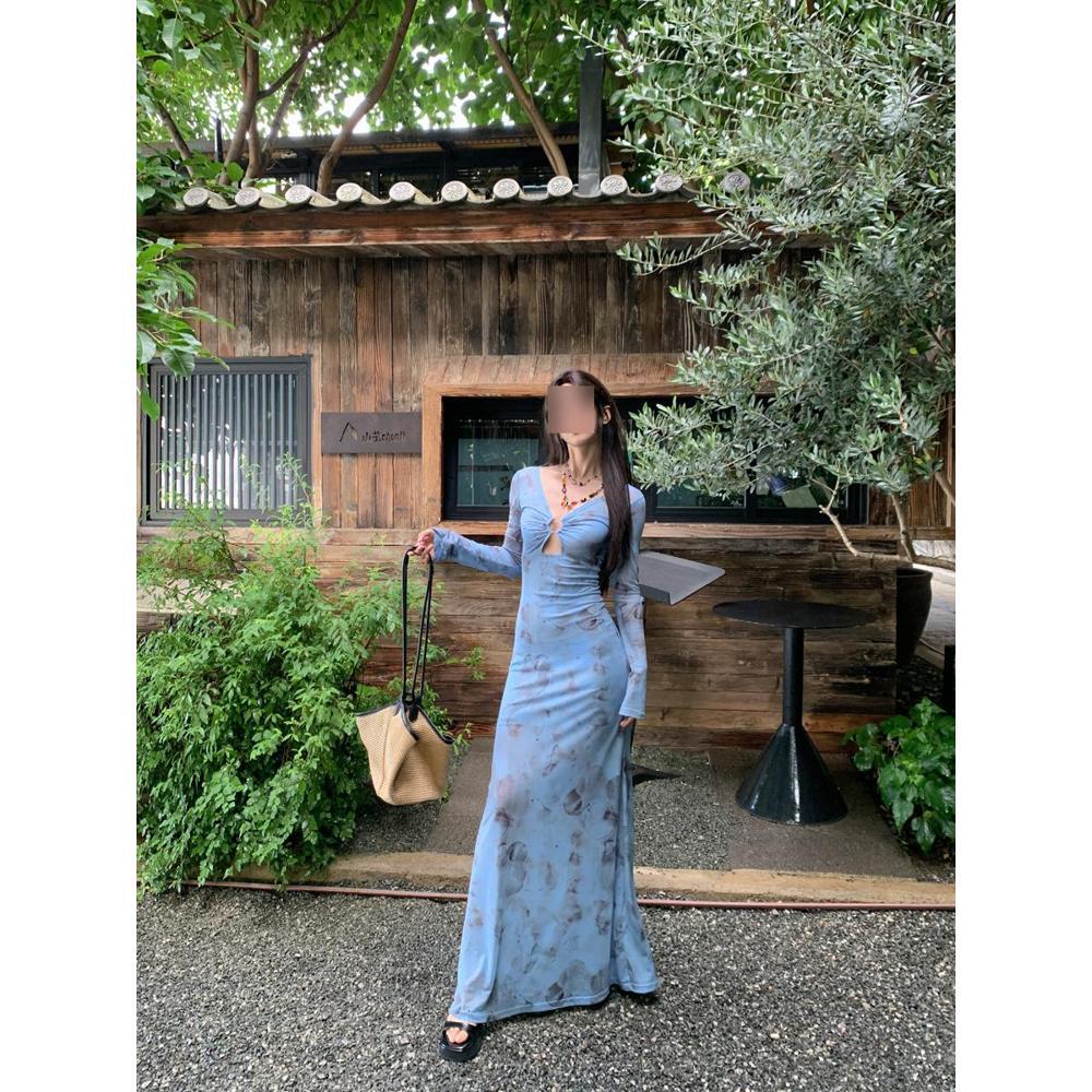 Blue tie-dye long-sleeved dress for women's summer new fashion long dress, hot body, hip-wrapped fishtail dress