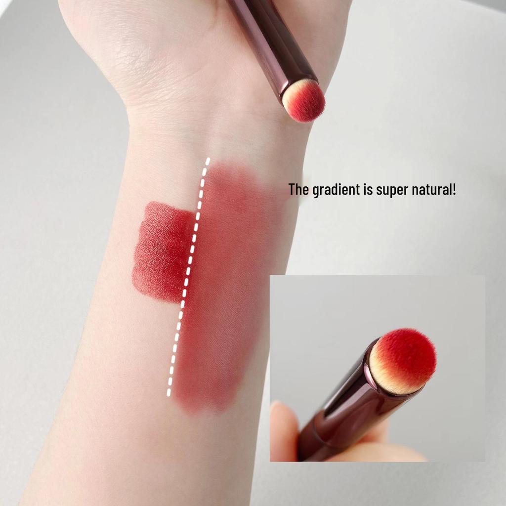 MKING PRETTY Multi-Functional Lip & Concealer Brush with Soft Bristles - Ideal for Beginners