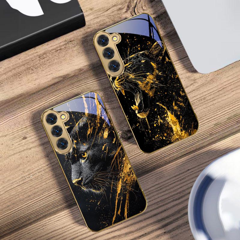 Black Panther Roars For Samsung Galaxy S26 S20 FE S21 S22 S23Plus S24 Ultra 25Ultra S21+ S9 S22 S8 S23 Golden Glass Phone Case
