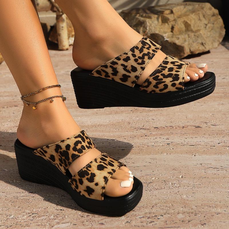 Fashion Women Slippers Summer Wedges Heels Beach Slippers Women Fashion Casual Platform Sandals Slides Women