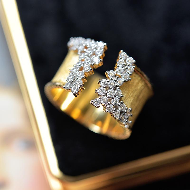 

Hot-selling jewelry luxury micro-inlaid zircon gold ring couple docking unisex no. 6 золотой