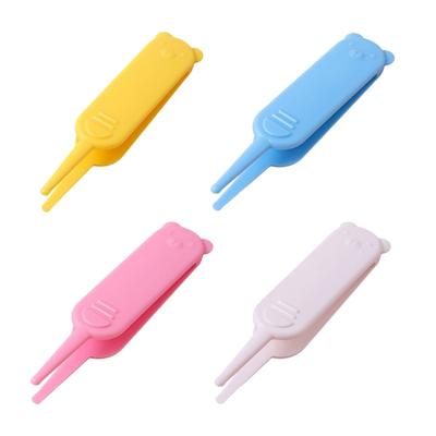 Multi Purpose Infant Nose Clip Gentle Nasal Hygiene Tool PP Safe Baby Booger Clip Easy To Clean Portable