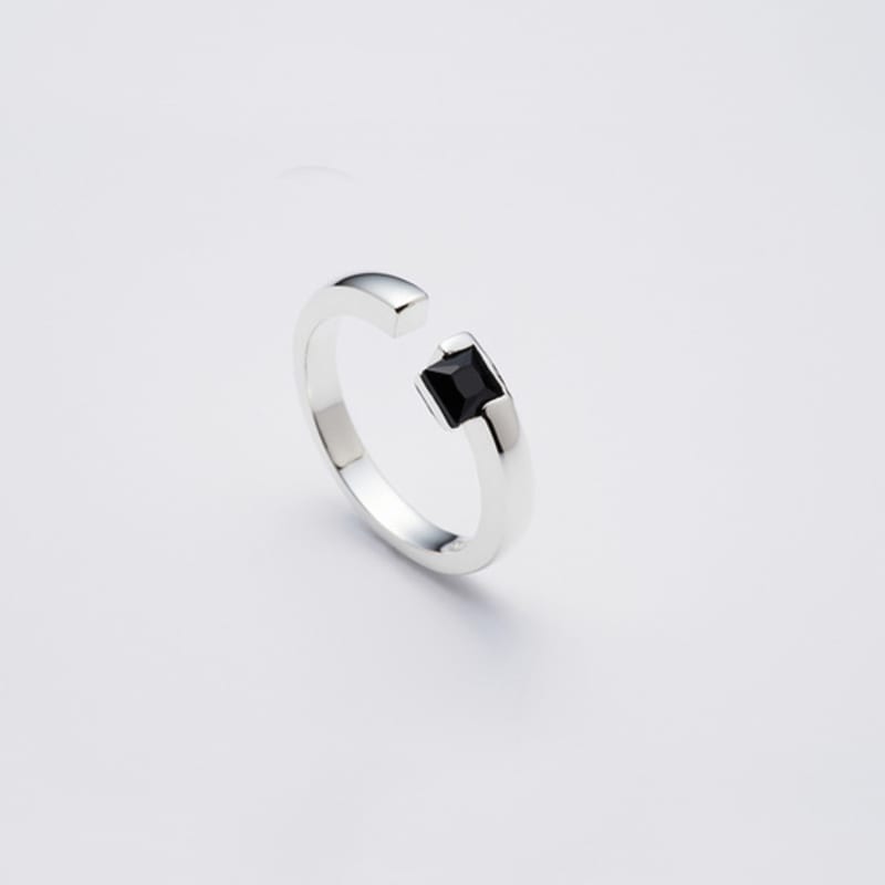 liersi L square black spinel Large open ring