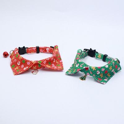 Cute Kitten Christmas Necklace with Bell Adjustable Kitten Bowties Collar Necklace Comfortable Fashion Kitten Saliva Towel