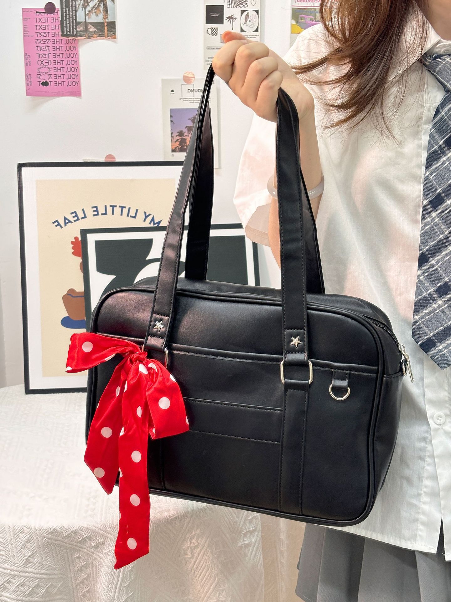 

Large Capacity Shoulder Messenger Bags for Women Simple Pu Leather Ladies Handbag College Style Star Girls Tote Crossbody Bag чёрный
