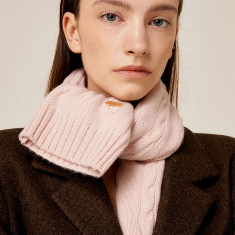 Saint Luxure Cable Loop Muffler Pink