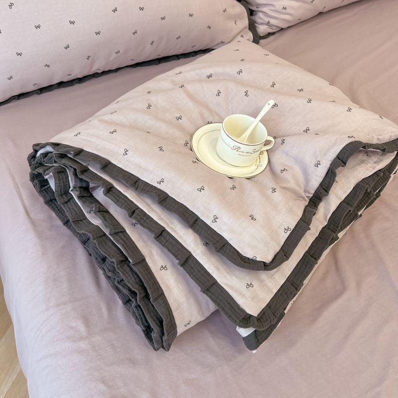 

Crinkled Gauze Lace Cooling Summer Air-Condition Quilt Student Dorm Thin Bedding 150x200cm