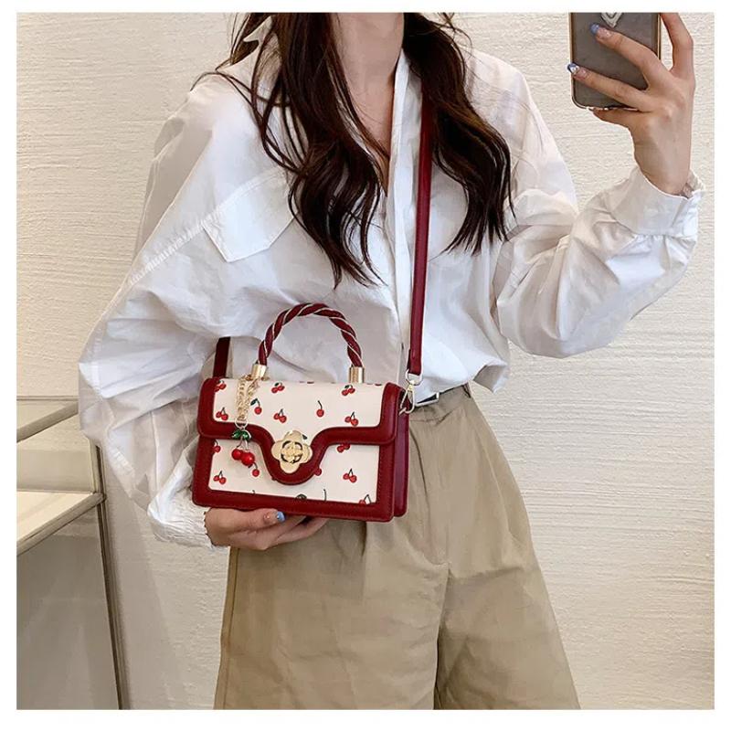 Sweet Cherry Square Chains Crossbody Bags for Woman Luxury Designer Brand Handbags Shoulder Bag New Female Black White HandBag