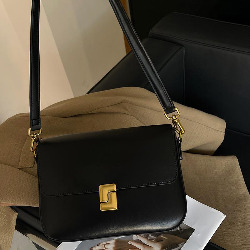 single shoulder messenger tofu bags, commuting niche design, large capacity, fashionable and simple small square bags