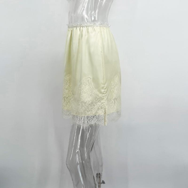 Damen Spitzenbesatz Satin Minirock 2026 Frühling Y2k Spitzensatin A-Linie Halbslip Kurzer Rock Süß Hohe Taille Unterrock