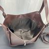 Grenzüberschreitende Explosion Schinken-Hängematten-Tasche, Nischen-Design Ledereimer-Tasche Mode lässig Rindsleder Umhängetasche