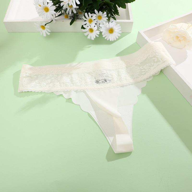 Ice Silk Seamless Panty for Women Lace Underwear Wavy Edge Underpants Breathable and Soft Panties S-XL