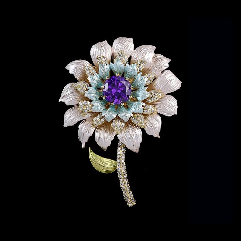 Sunflower Brooch, A High-end Feminine and Fashionable Accessory with A Light Luxury Design