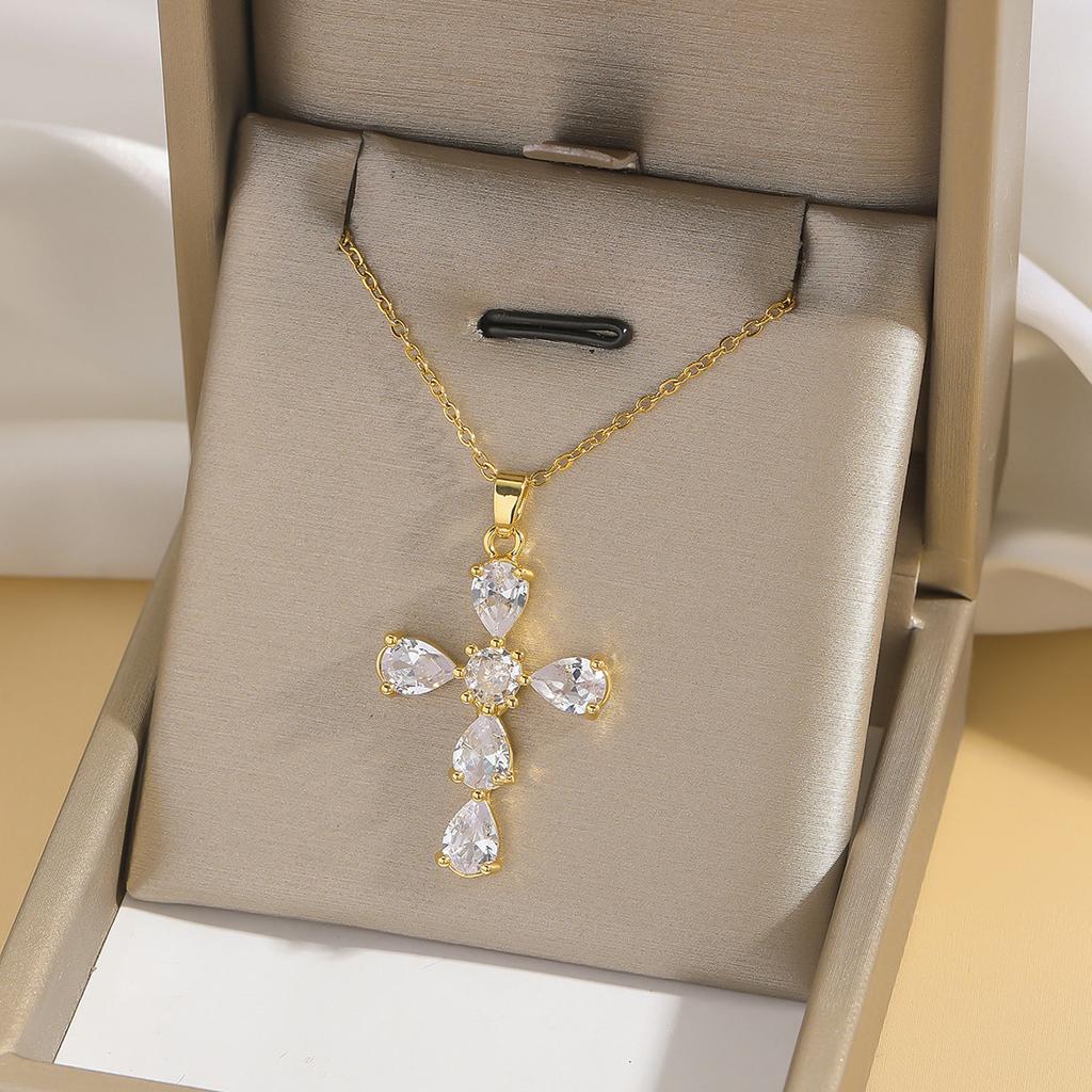 Cool Luxury Shiny Zircon Cross Pendant Necklaces for Women Men Fashion Stainless Steel Chains Collar Jewelry Accessories Gift