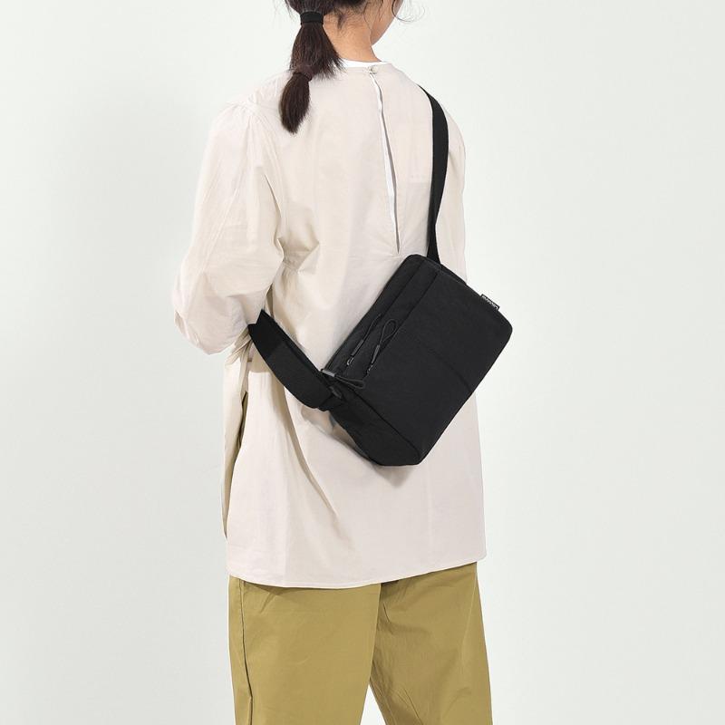 Women's messenger bag women's new nylon cloth women's bag casual shoulder bag lightweight small bag couple small cloth bag