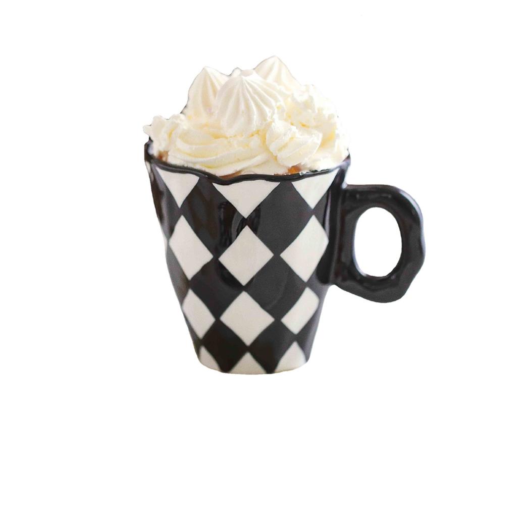 Small Wind And Fresh Hands Pinch High-Value Drinking Cup Creative Breakfast Milk Cup Ceramic Cup Souvenir