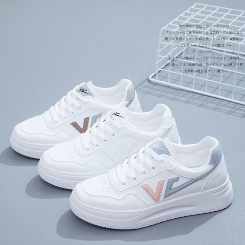 Fashion Alphabet White Shoes Women 2025 Spring New Girls Style Women Sneakers Slip on Casual Bread Platform Shoes Zapatos De Mujer