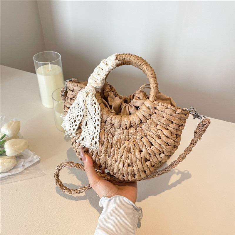 Summer simple hand-carried vegetable basket woven bag women's new butterfly-shaped handmade straw women's bag handbag